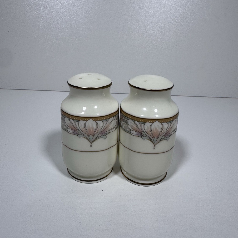 NORITAKE BARRYMORE Salt Pepper Shakers Bone China Gold Trim Japan Art‎ Nouveau